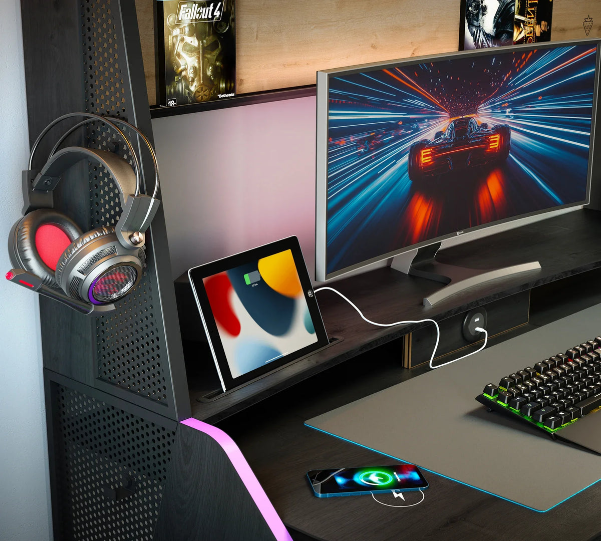 Геймърско бюро «Black 2» с USB зарядна станция, размер 142x154x72