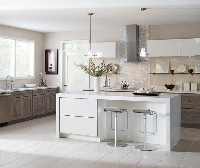 worthen and wixom laminate cabinets in a contemporary kitchen